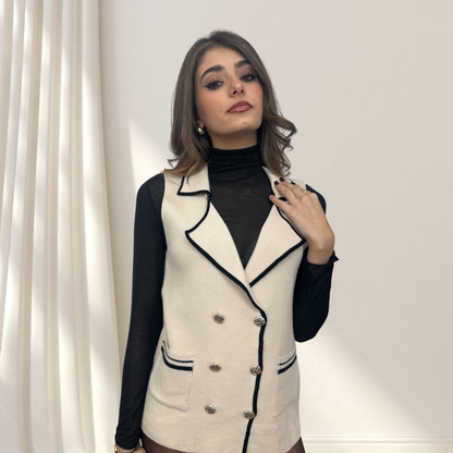 Gilet in maglia con bottoni e tasche