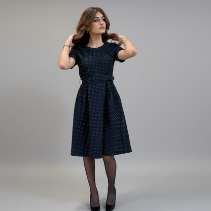 Abito midi con brillantini e cintura