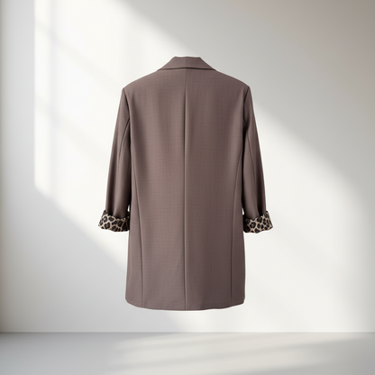 Giacca nera con interno maculato