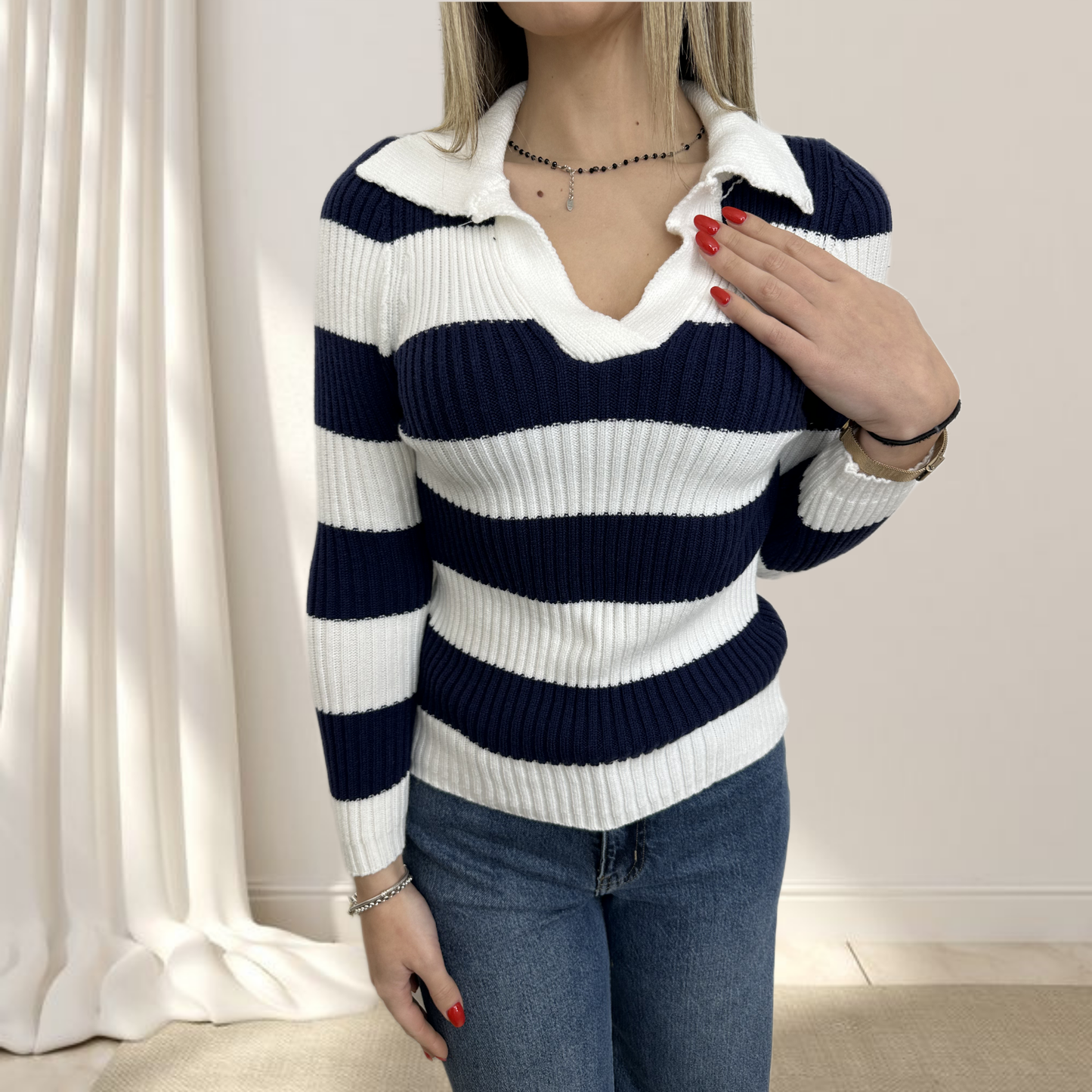 Maglioncino scollo-V a strisce